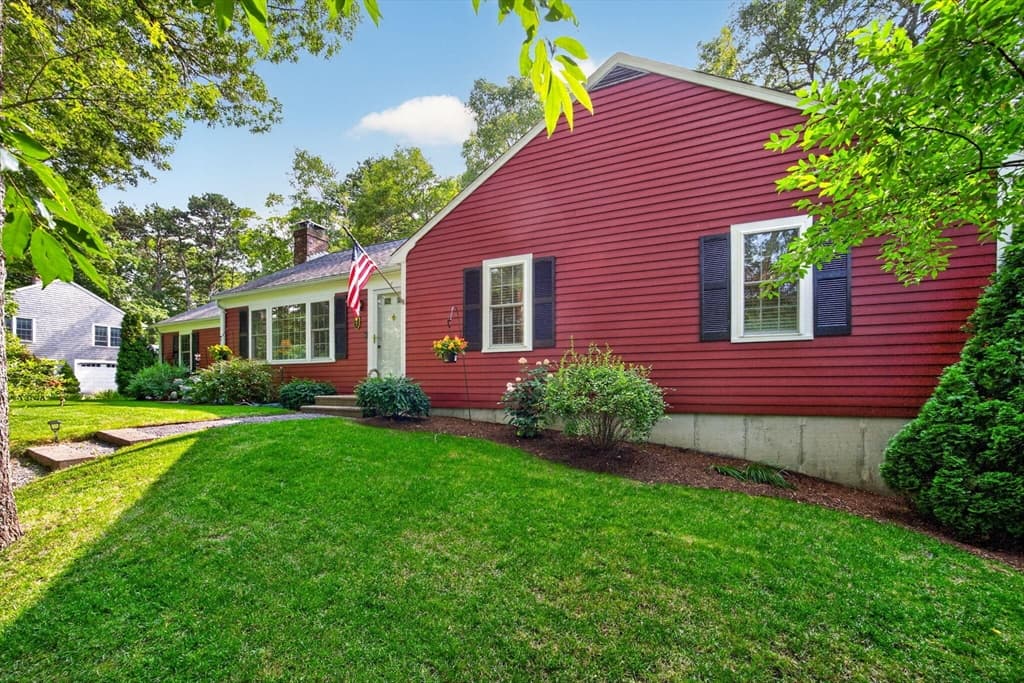 7 Bent Bluff Ln, Yarmouth MA 02675