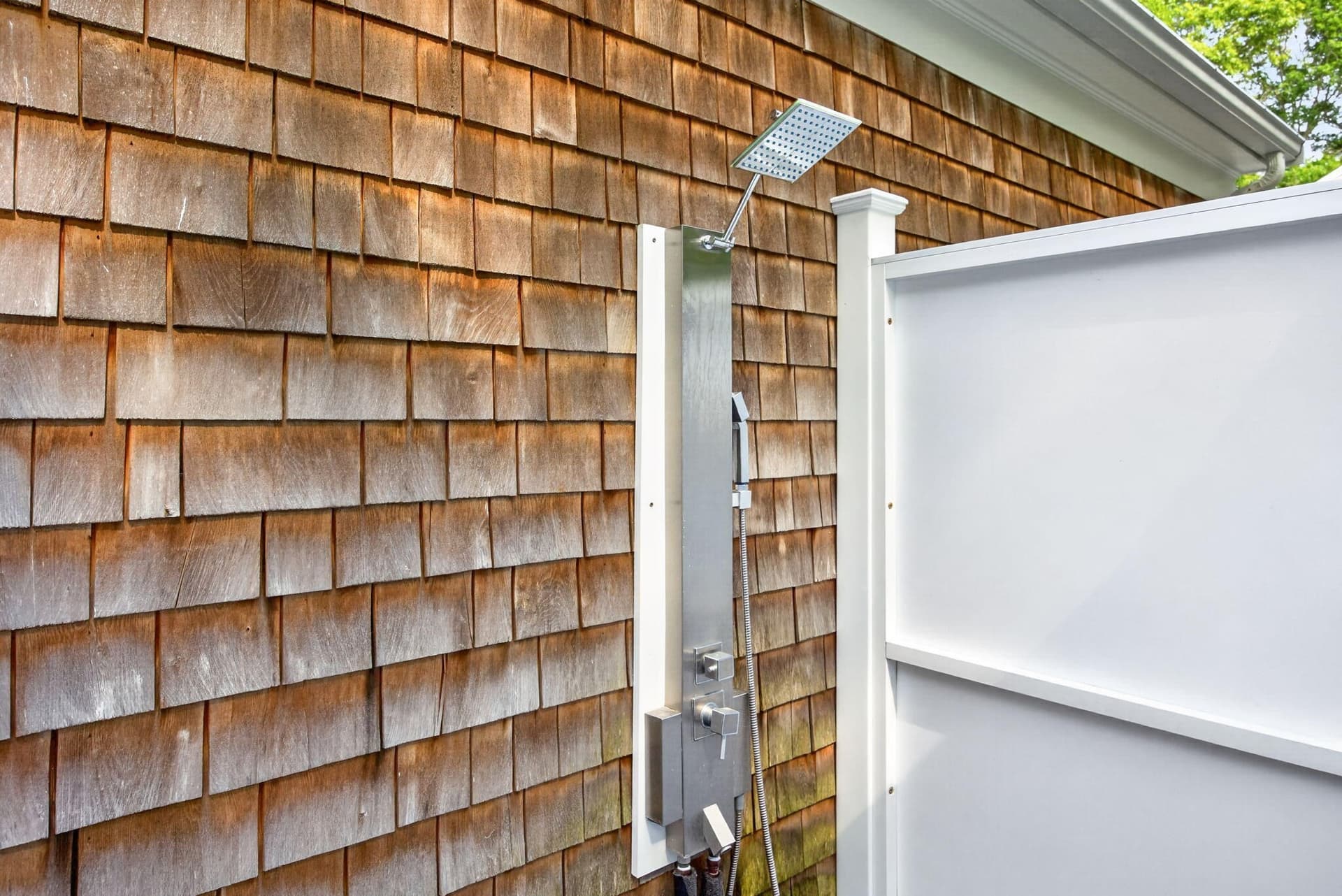 Single Family Residence at 7 Bent Bluff Ln, Yarmouth MA 02675, photo 10 of 42