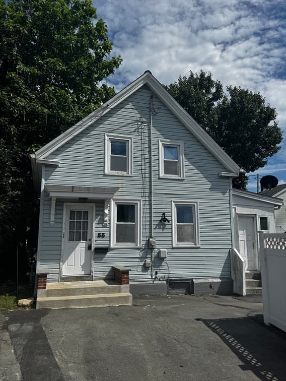 55 Harris St, Peabody MA 01960 photo 2
