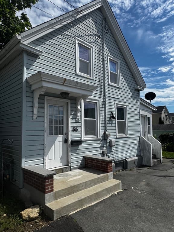 55 Harris St, Peabody MA 01960