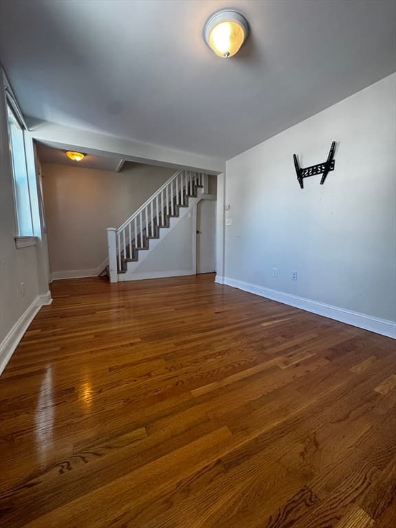 55 Harris St, Peabody MA 01960 photo 5
