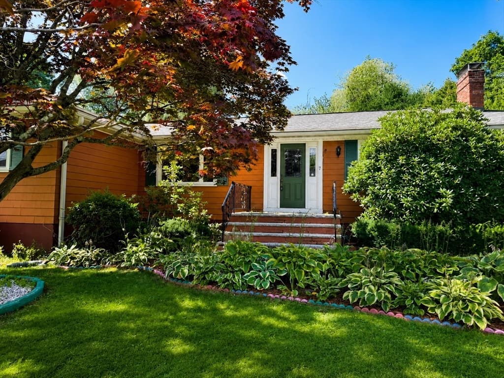 7 Fred Street, Burlington MA 01803 photo 2