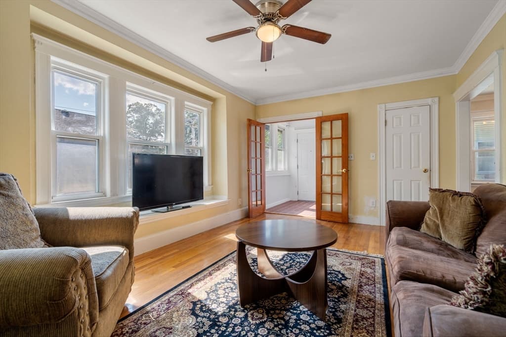 71 Temple St, Boston MA 02132 photo 3