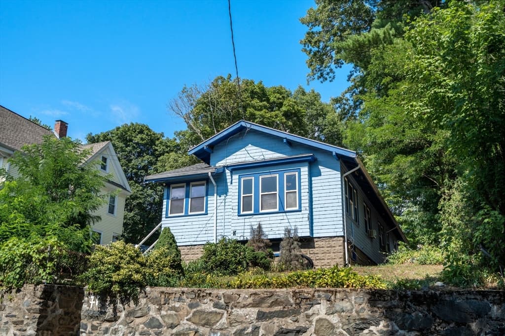 71 Temple St, Boston MA 02132
