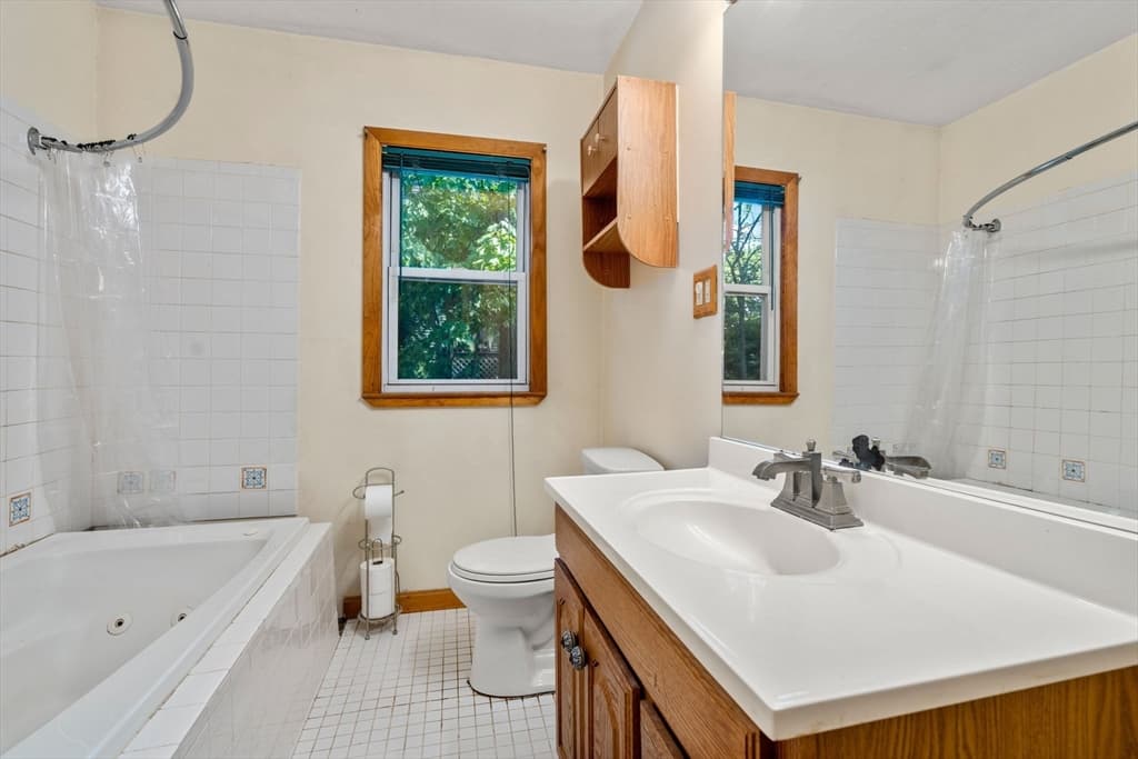 71 Temple St, Boston MA 02132 photo 15