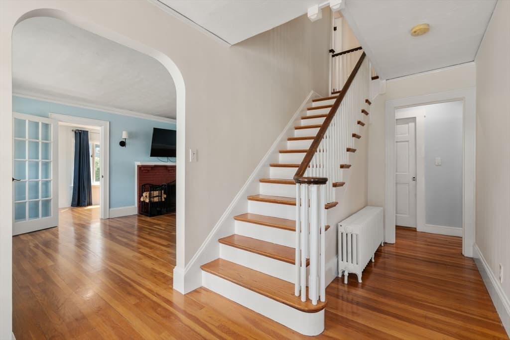 122 Lincoln Rd, Medford MA 02155 photo 3