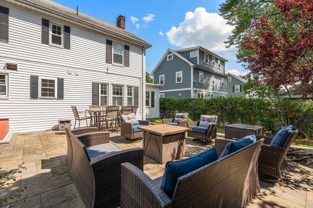 122 Lincoln Rd, Medford MA 02155 photo 32