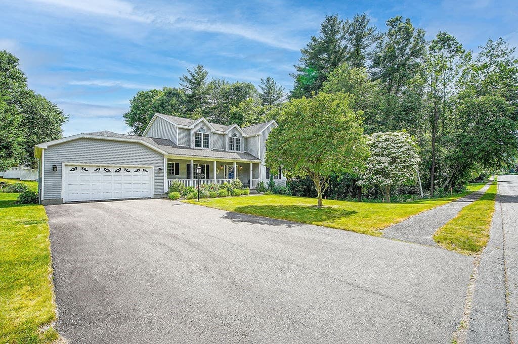 58 San Souci, South Hadley MA 01075