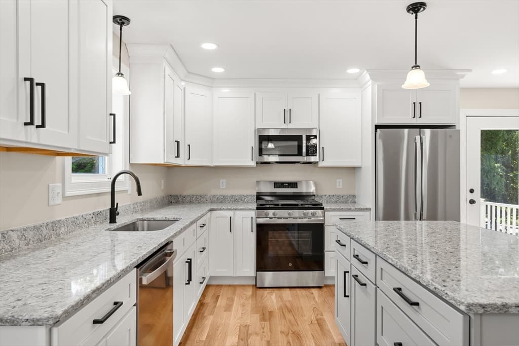 28 Quigley Ave # 28, Chelmsford MA 01863 photo 5