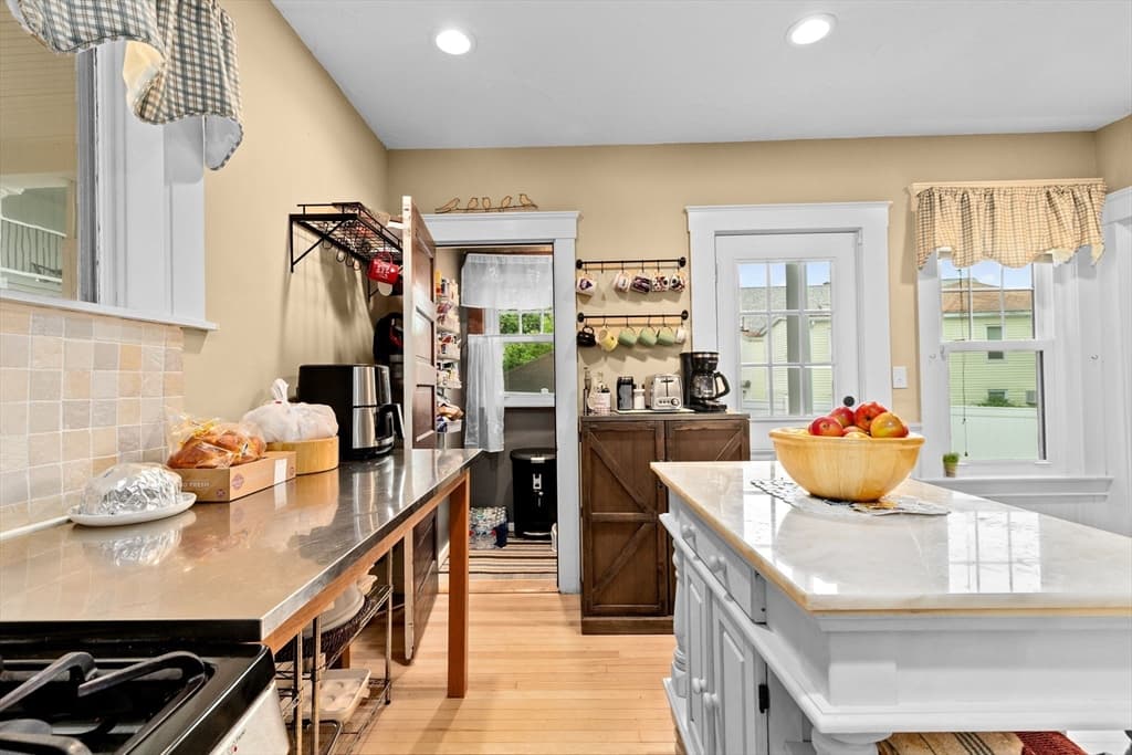 5 Pleasant Street, Marlborough MA 01752 photo 9
