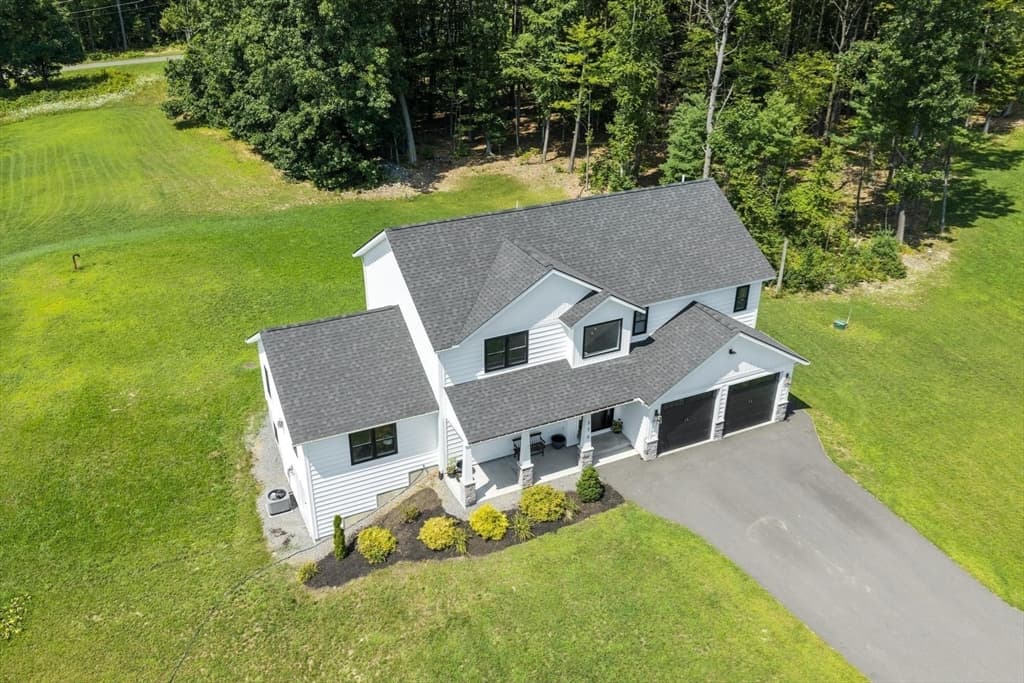 370 Flat Hill Rd, Lunenburg MA 01462 photo 3