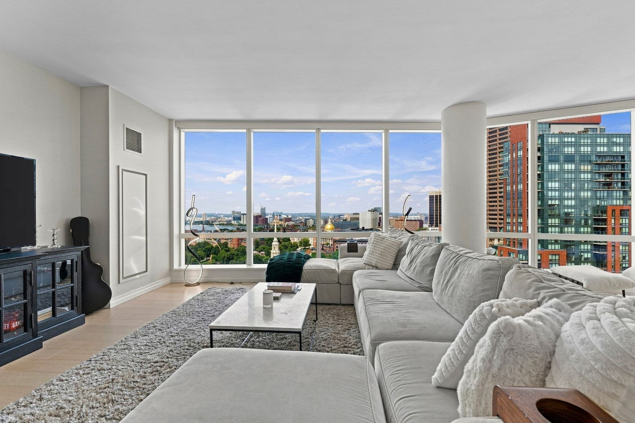 Condominium at 1 Franklin St # 2604, Boston MA 02110, photo 2 of 39