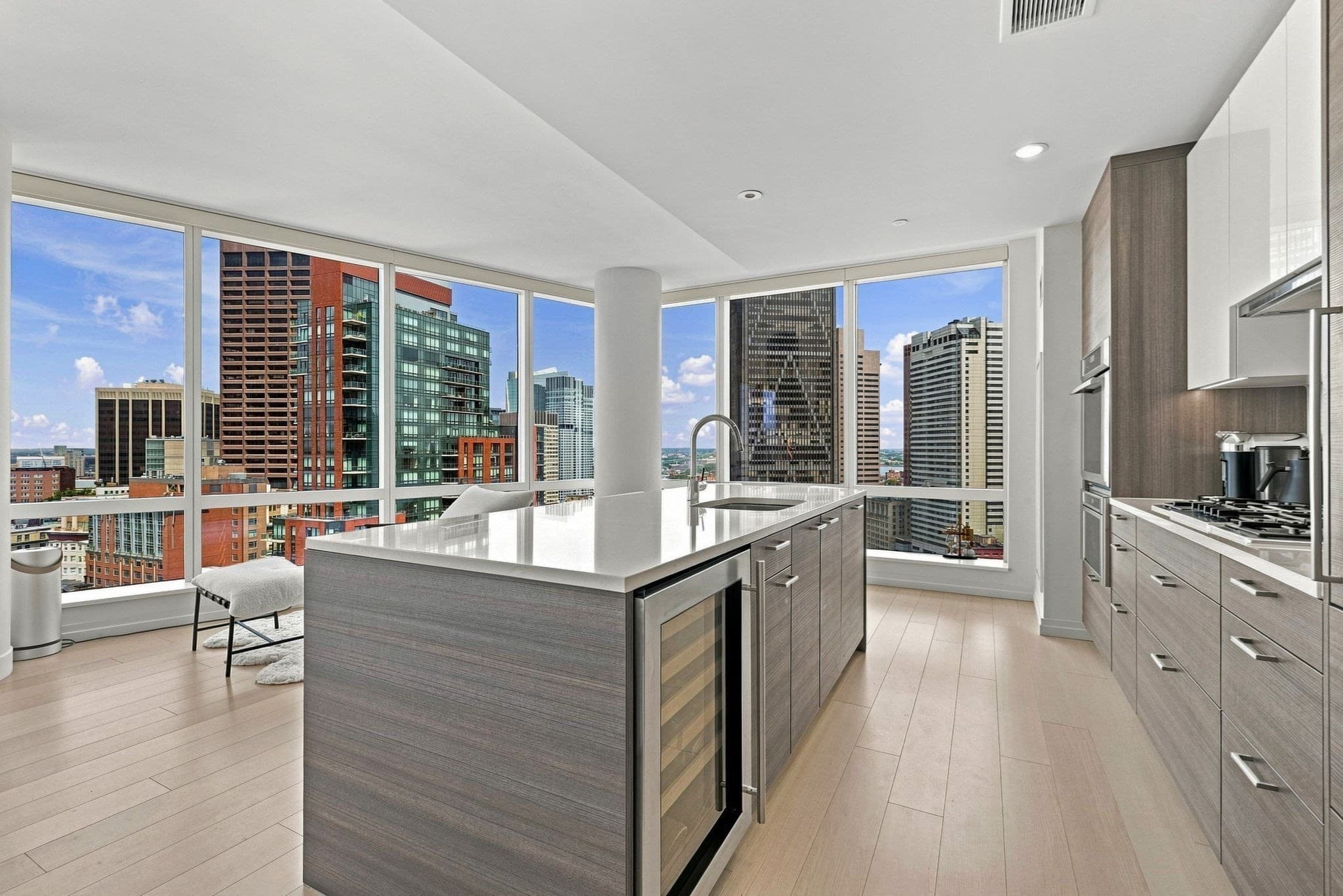 Condominium at 1 Franklin St # 2604, Boston MA 02110, photo 6 of 39