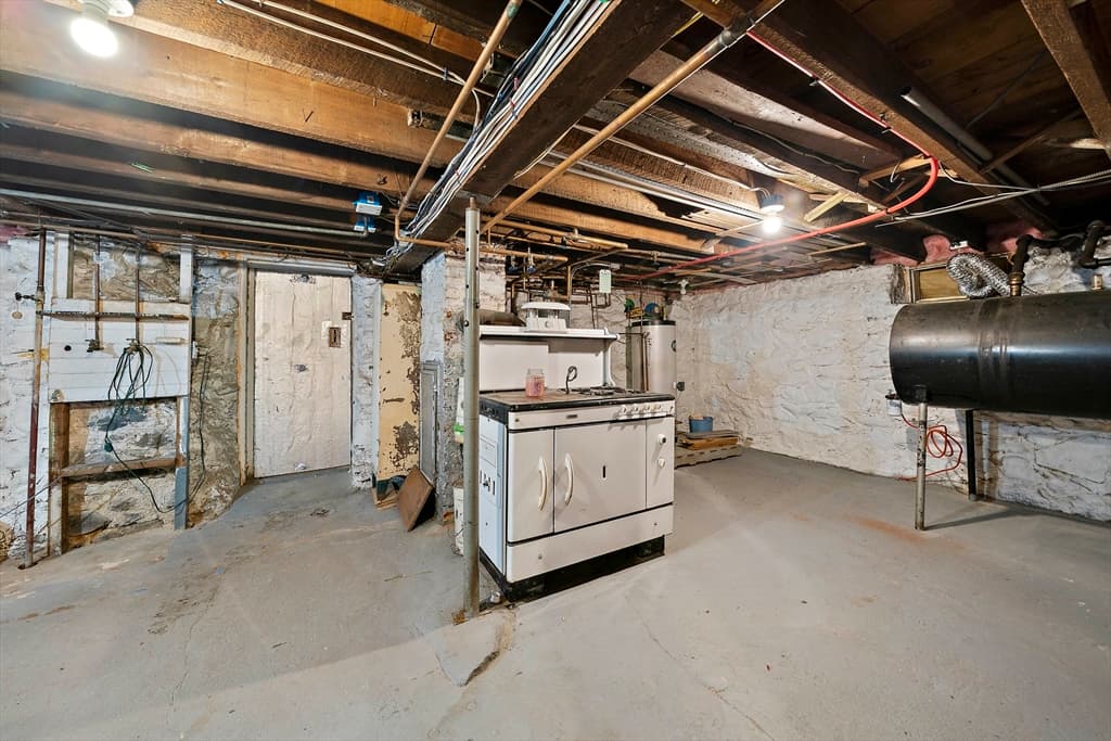131 Pleasant Valley St, Methuen MA 01844 photo 27
