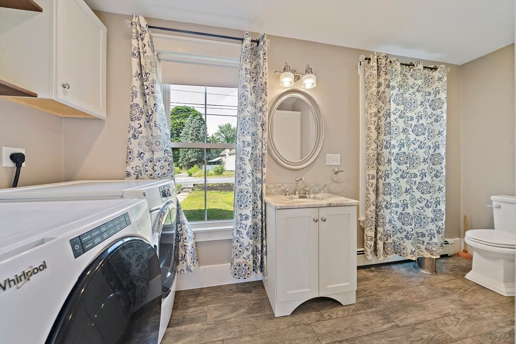 131 Pleasant Valley St, Methuen MA 01844 photo 9