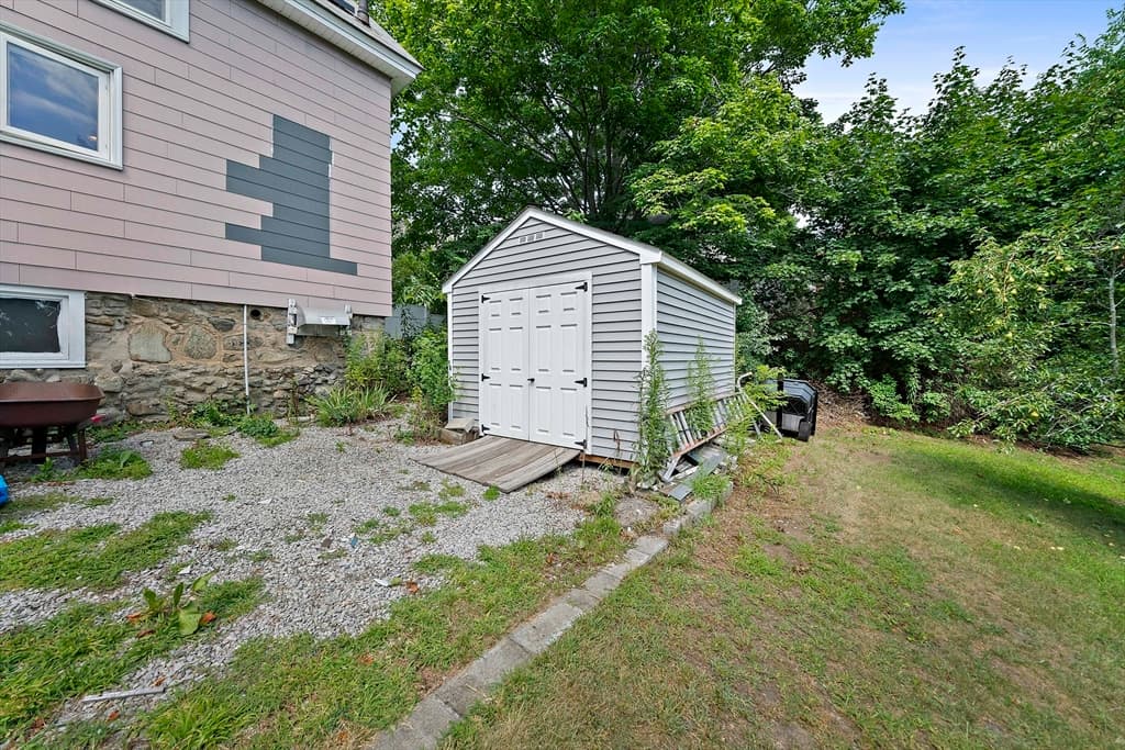 131 Pleasant Valley St, Methuen MA 01844 photo 33