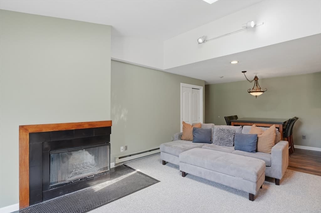 75 Huntoon Memorial Highway # 12, Leicester MA 01524 photo 3