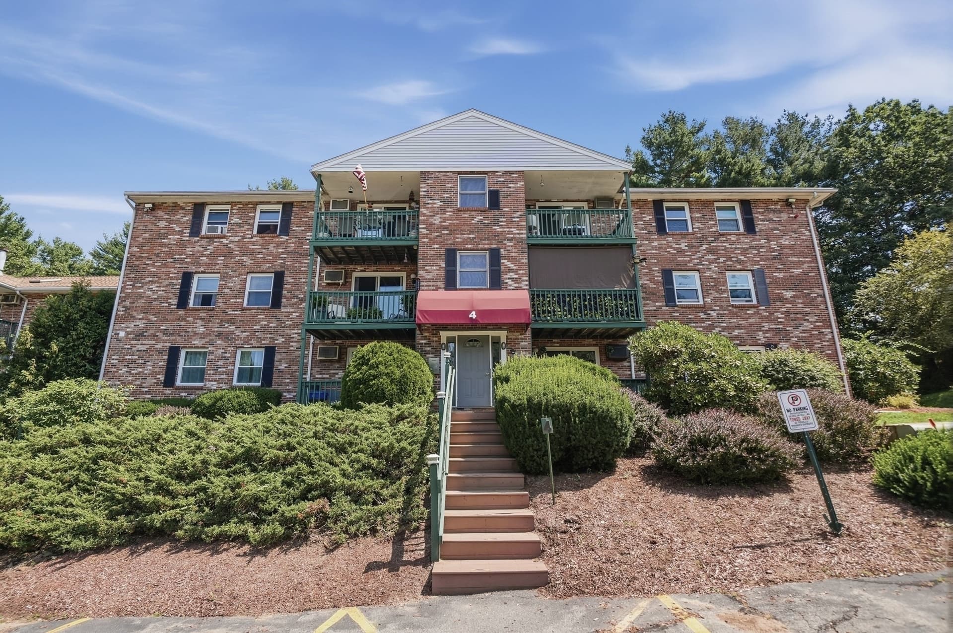 75 Huntoon Memorial Highway # 12, Leicester MA 01524