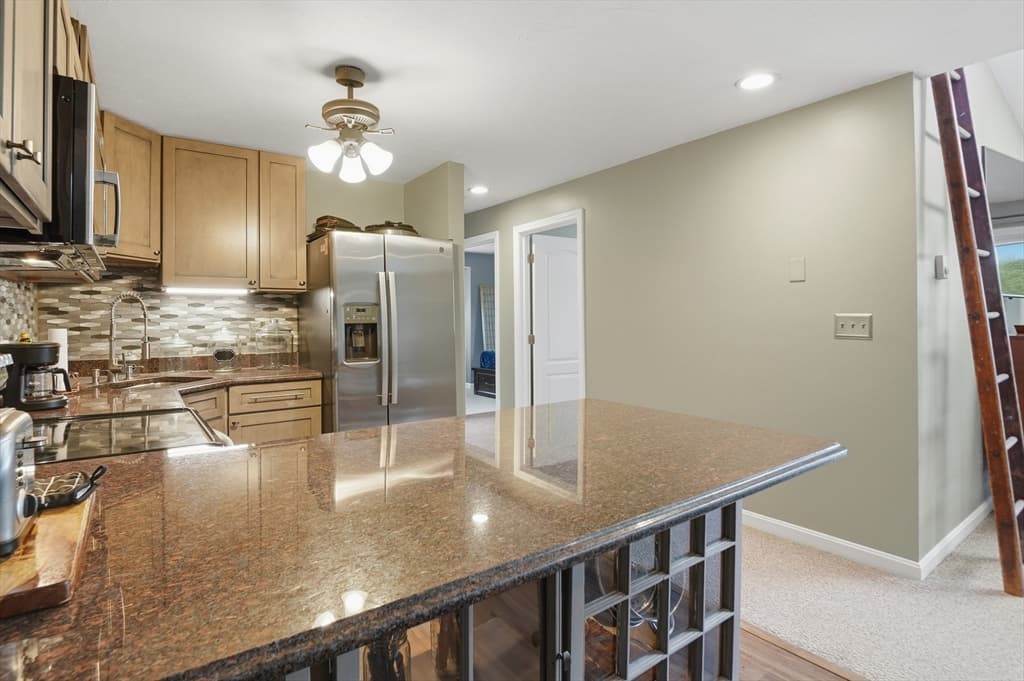 75 Huntoon Memorial Highway # 12, Leicester MA 01524 photo 10