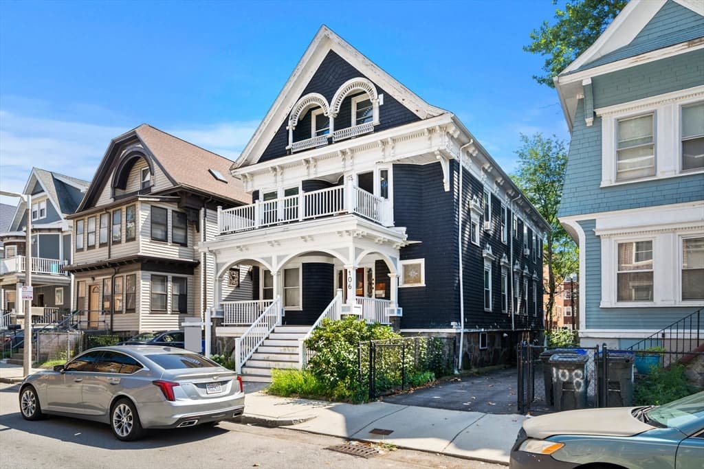 106 Harrishof St., Boston MA 02121