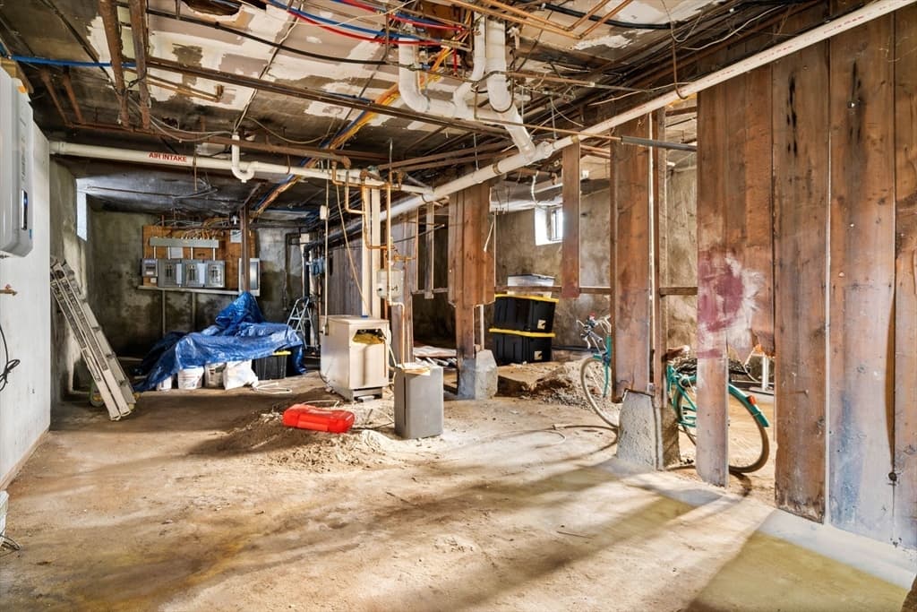 3 Family - 3 Units Up/Down at 106 Harrishof St., Boston MA 02121, Boston, photo 39 of 42