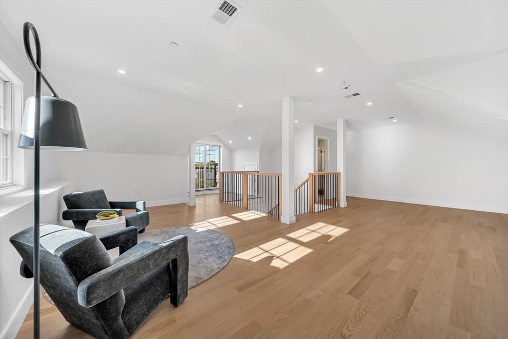 136 Hillside # 136, Needham MA 02494 photo 23