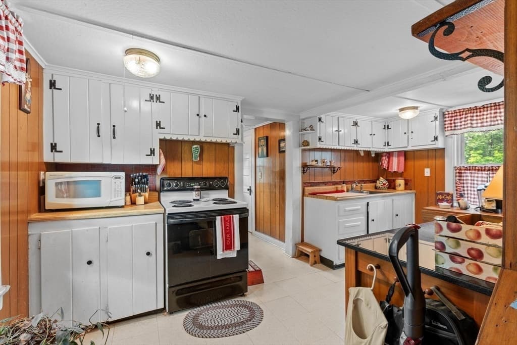 82 Point Grove Rd, Southwick MA 01077 photo 14