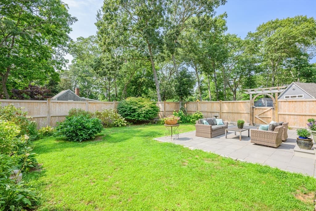 134 School St, Barnstable MA 02635 photo 6
