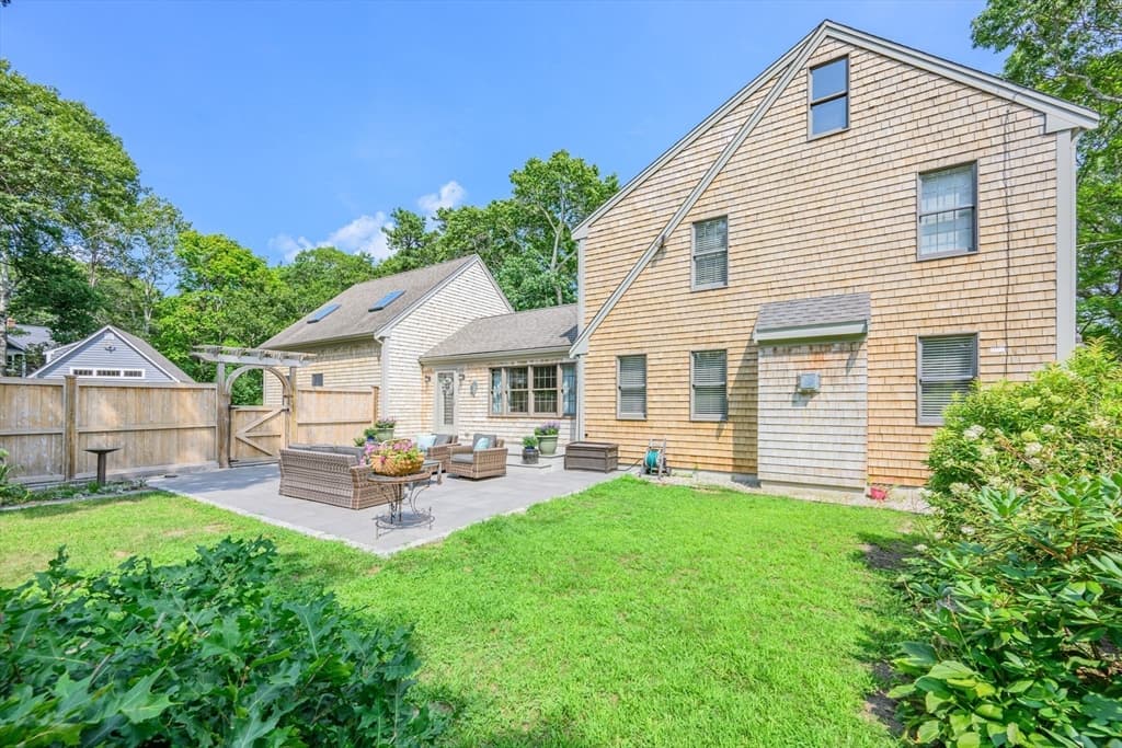 134 School St, Barnstable MA 02635 photo 7