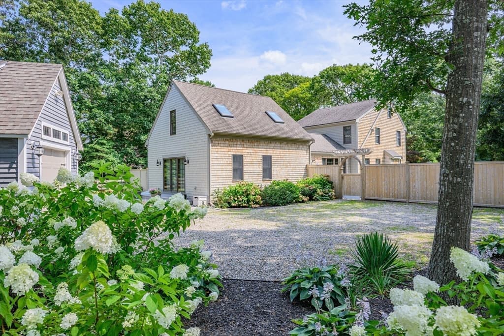 134 School St, Barnstable MA 02635 photo 32