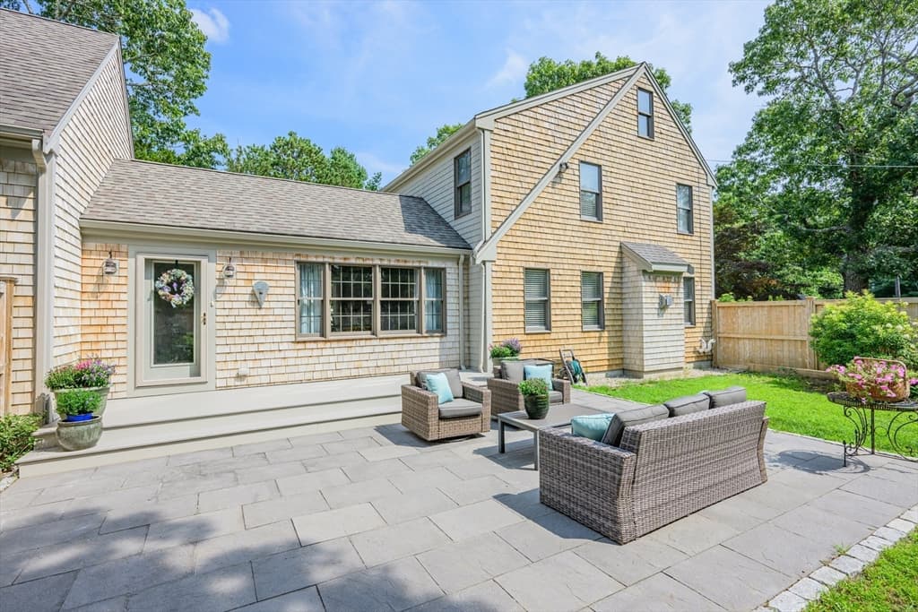 134 School St, Barnstable MA 02635 photo 8