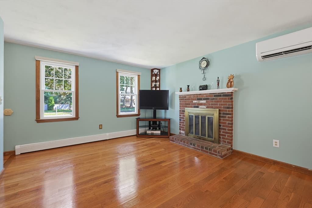 36 Westcott Rd, Hopedale MA 01747 photo 12