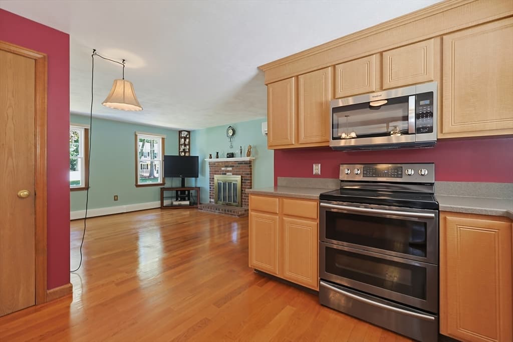 36 Westcott Rd, Hopedale MA 01747 photo 11