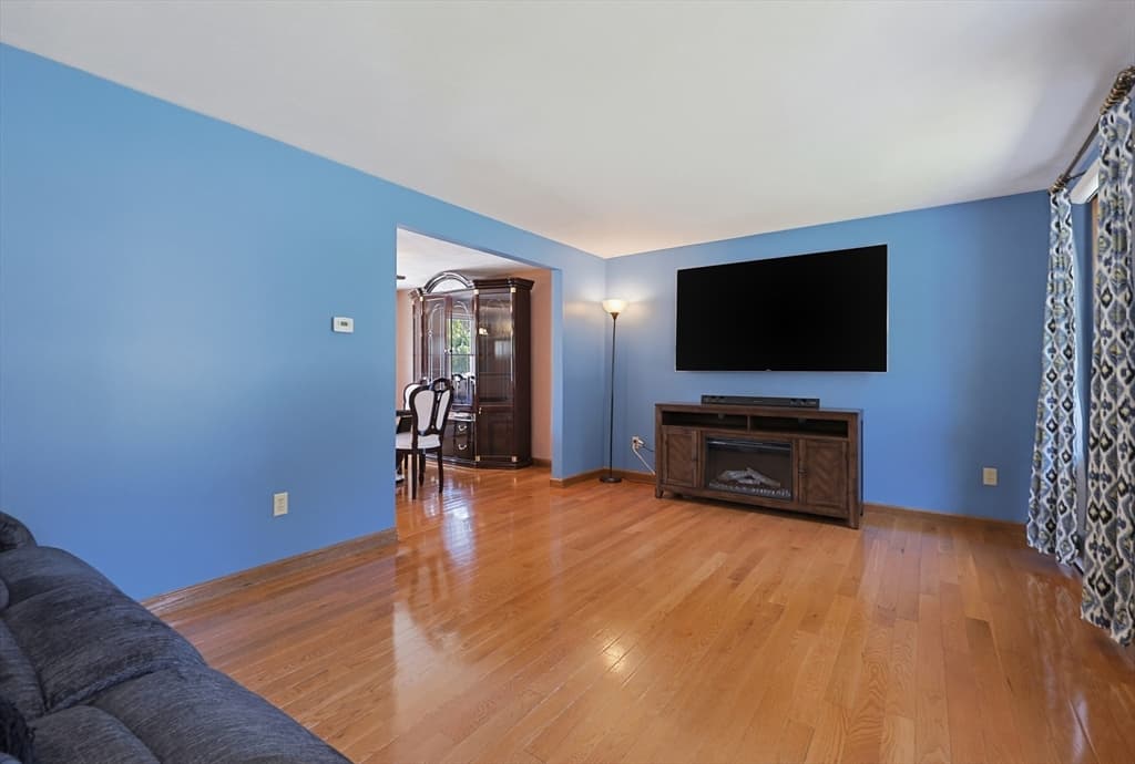 36 Westcott Rd, Hopedale MA 01747 photo 4