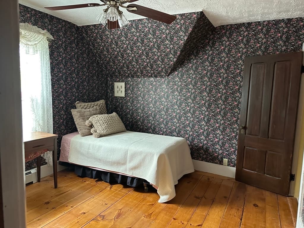 90 Locust Ave, Worcester MA 01604 photo 22