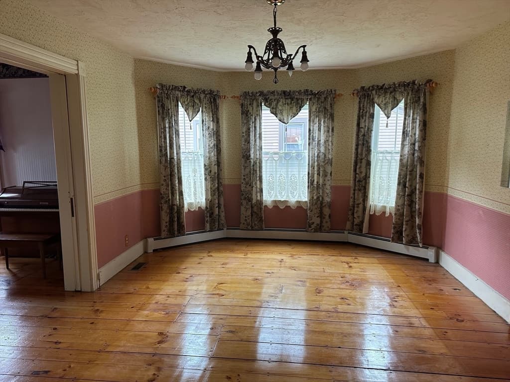 90 Locust Ave, Worcester MA 01604 photo 14