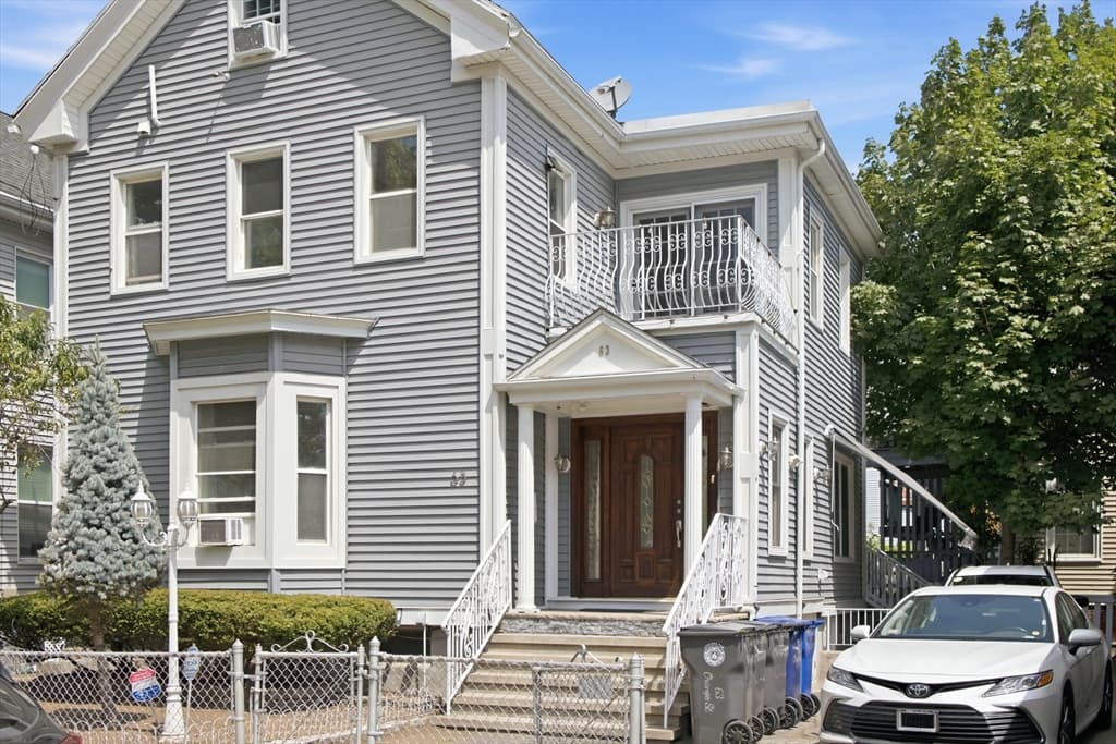 63 Orange St, Chelsea MA 02150