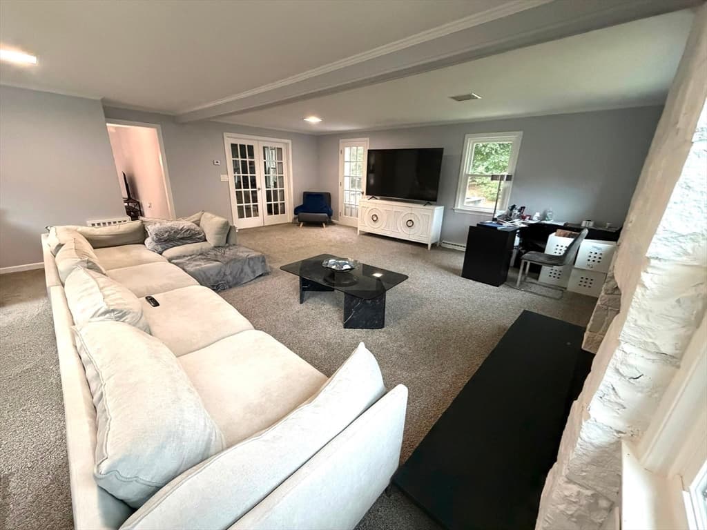 40 Neal St, Walpole MA 02081 photo 4