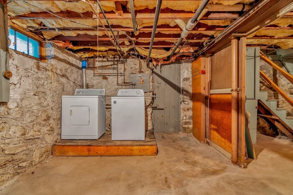 17 Windsor Street, Methuen MA 01844 photo 36