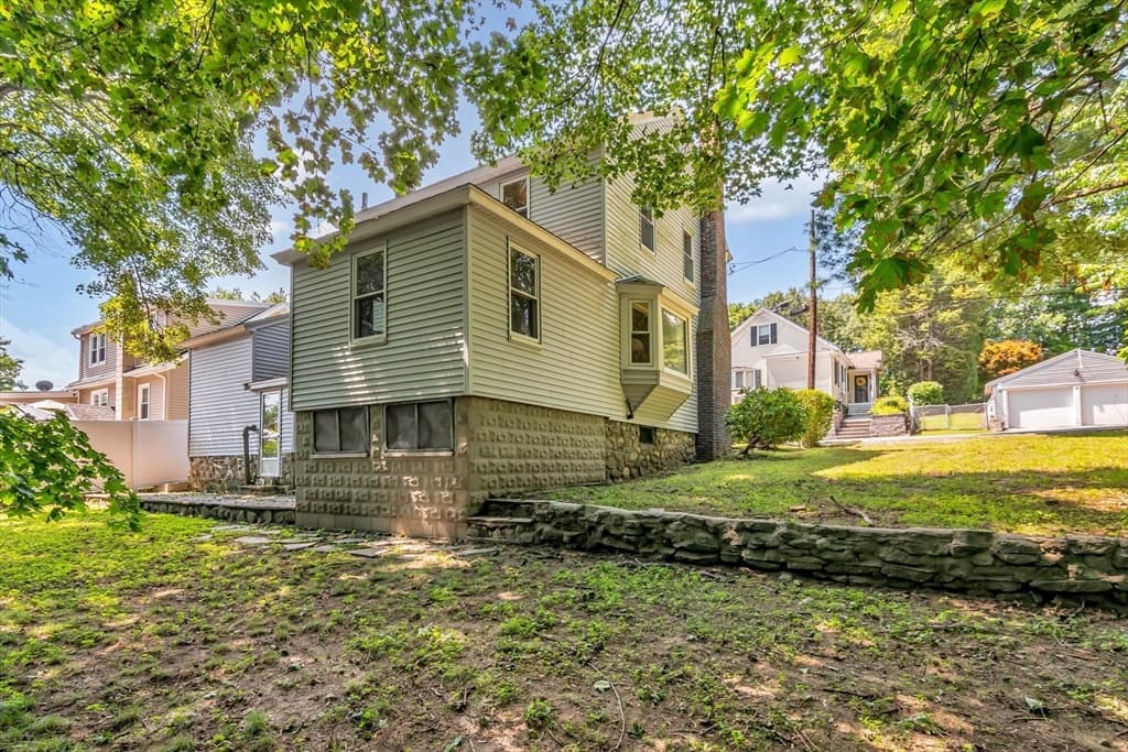 17 Windsor Street, Methuen MA 01844 photo 5