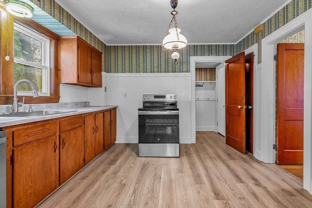 17 Windsor Street, Methuen MA 01844 photo 19