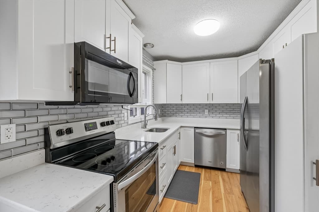 18 Ballou St # 2, Putnam CT 06260 photo 3