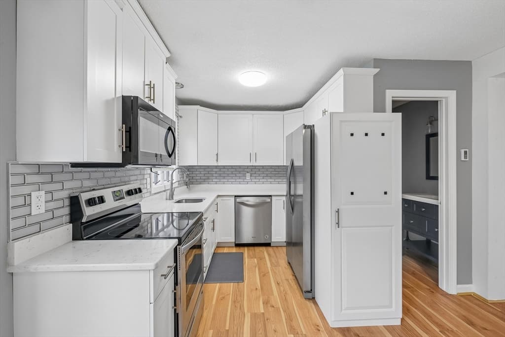 18 Ballou St # 2, Putnam CT 06260 photo 4