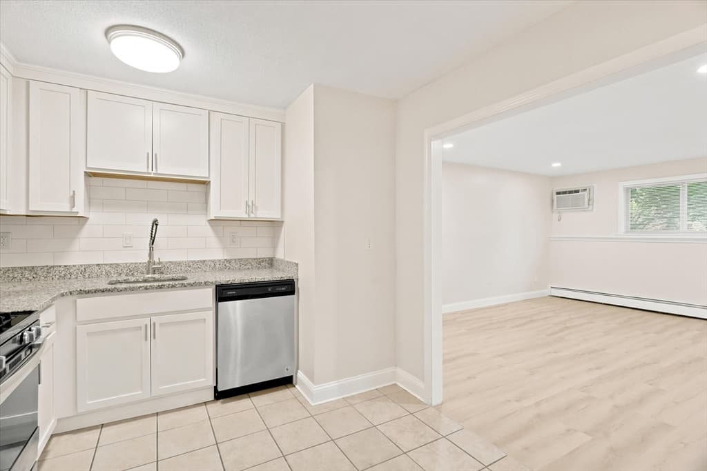 645 W Lowell Ave # 8, Haverhill MA 01832 photo 10