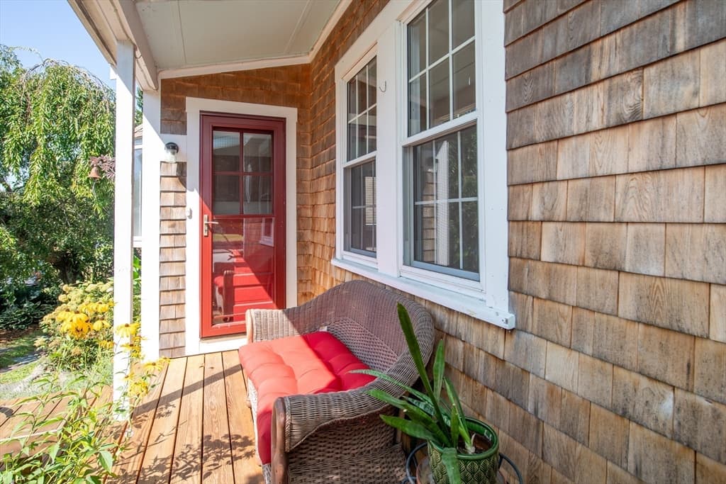 364 Alden Rd, Fairhaven MA 02719 photo 6