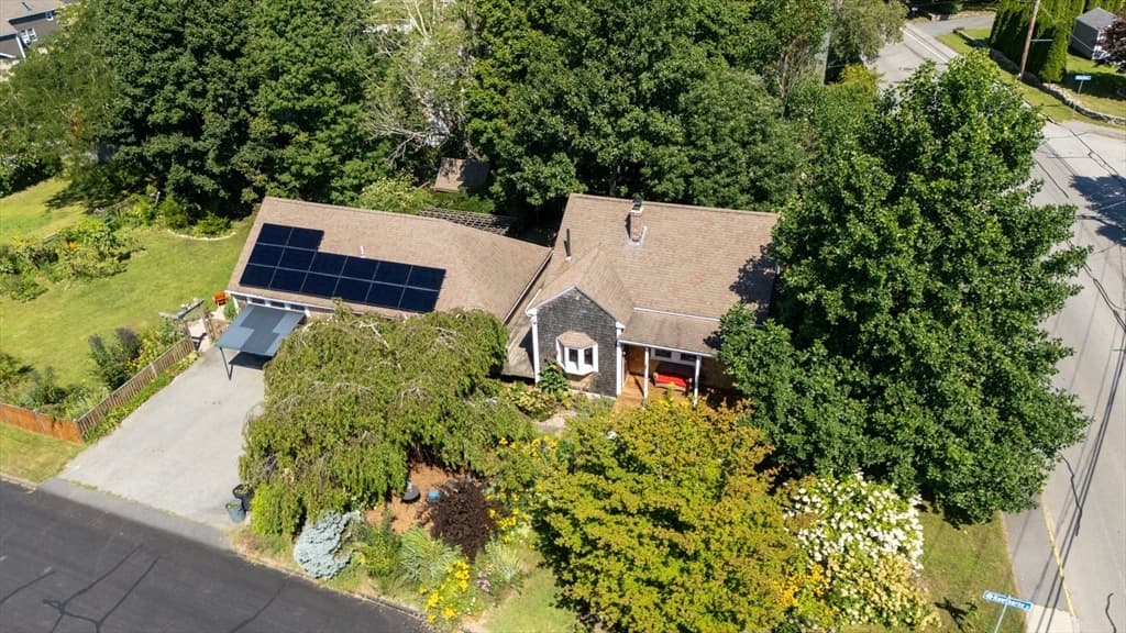 364 Alden Rd, Fairhaven MA 02719 photo 4