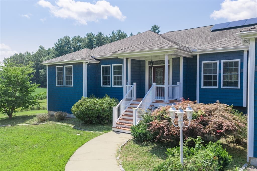 40 N Precinct St, Taunton MA 02718 photo 2
