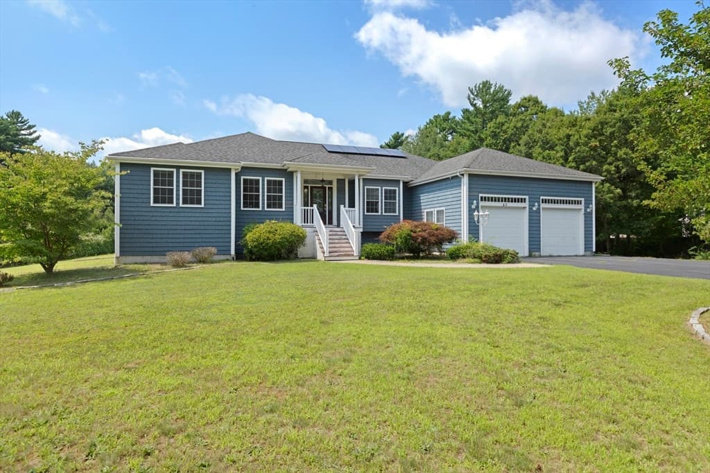40 N Precinct St, Taunton MA 02718 photo 3