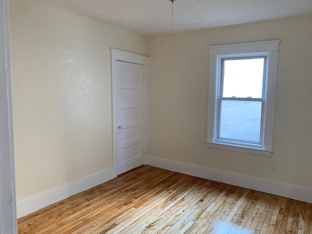 11 Diamond St, Worcester MA 01610 photo 7