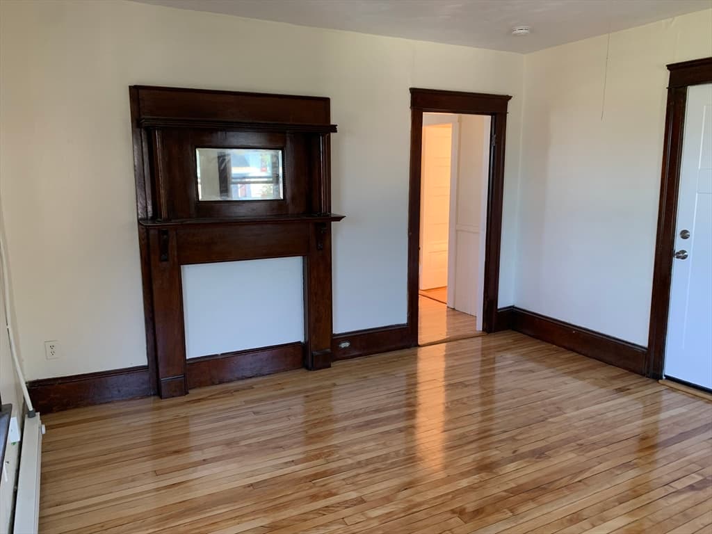 11 Diamond St, Worcester MA 01610 photo 14